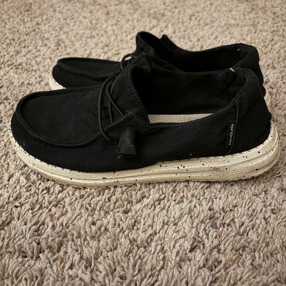 Wendy L Hey Dude Women’s Black Slip-On Loafers - Picture 2 of 7